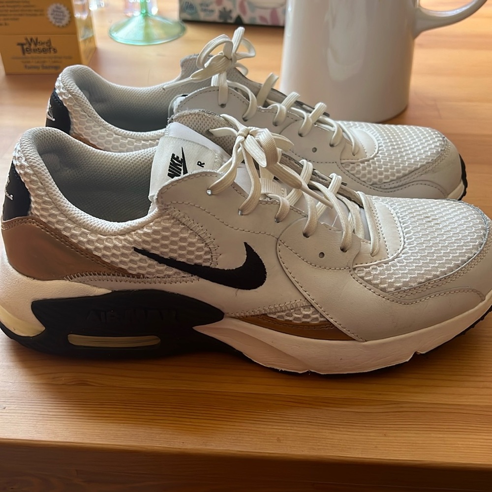 Nike Excee Air Max-White, Black, and Gold 10.5